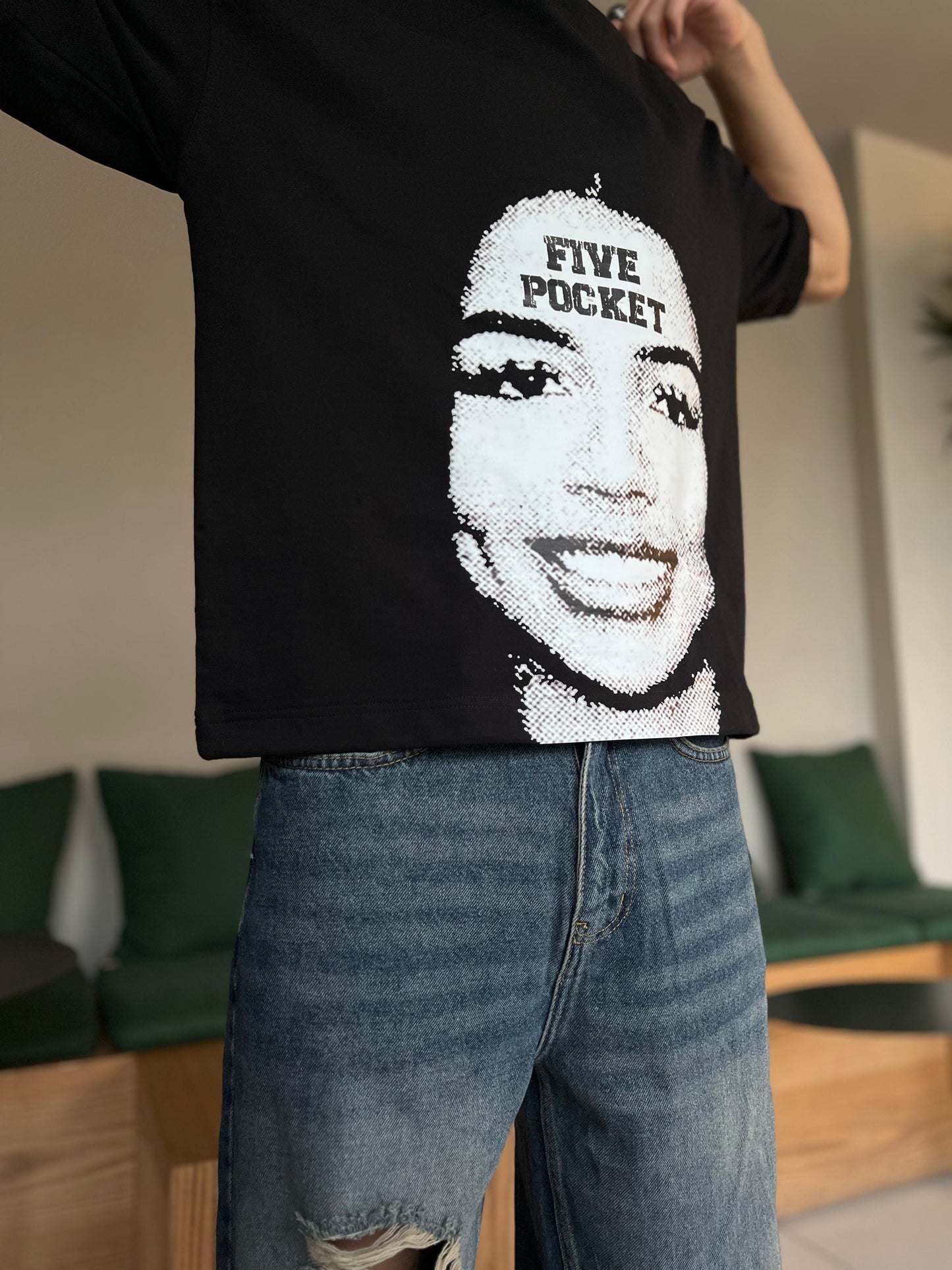 T_shirt five pocket black